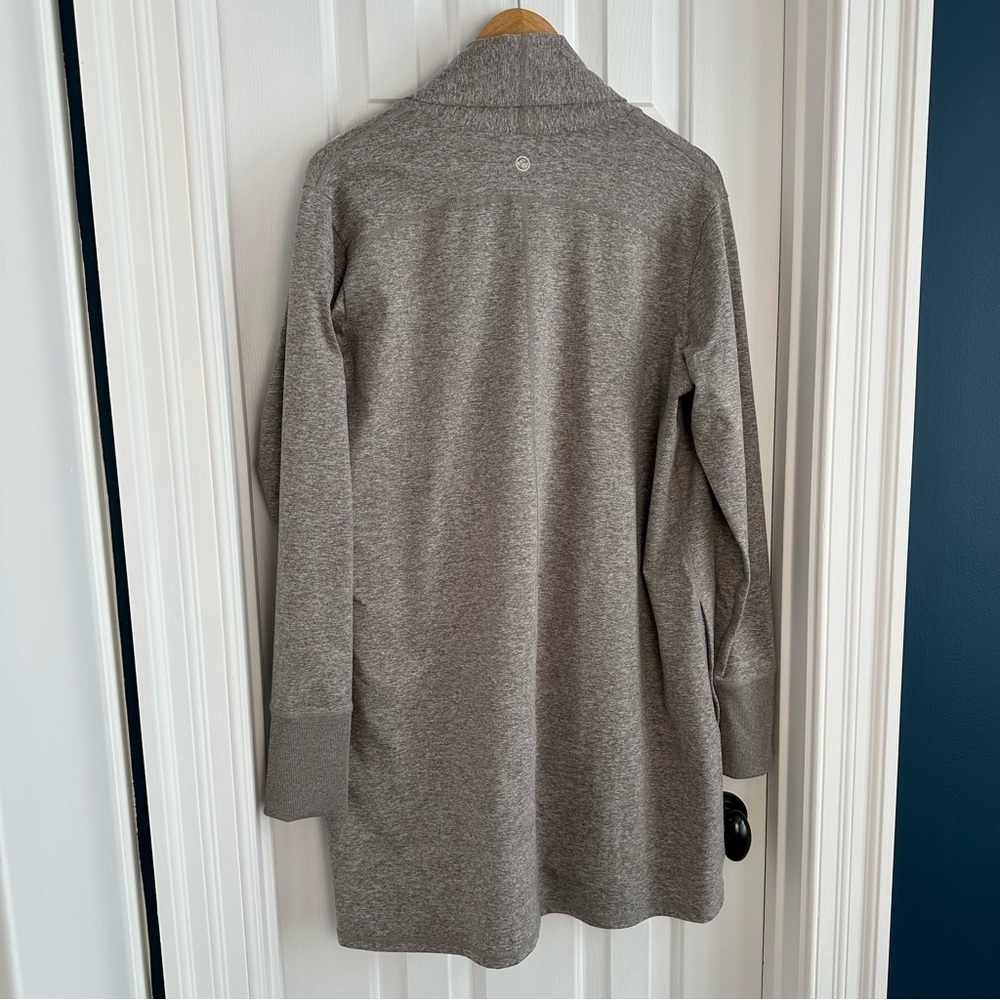 Eddie Bauer Women's Train Ascent Long-Line Wrap EUC - Picture 4 of 8